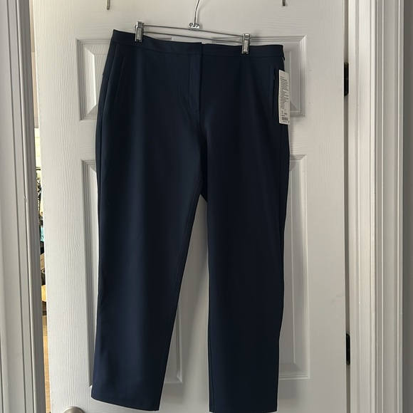 Lululemon On The Move Pant - Picture 6 of 8